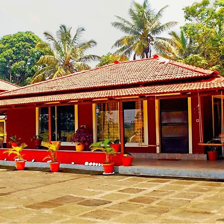 Cs County Resort Sakleshpur Exteriör bild