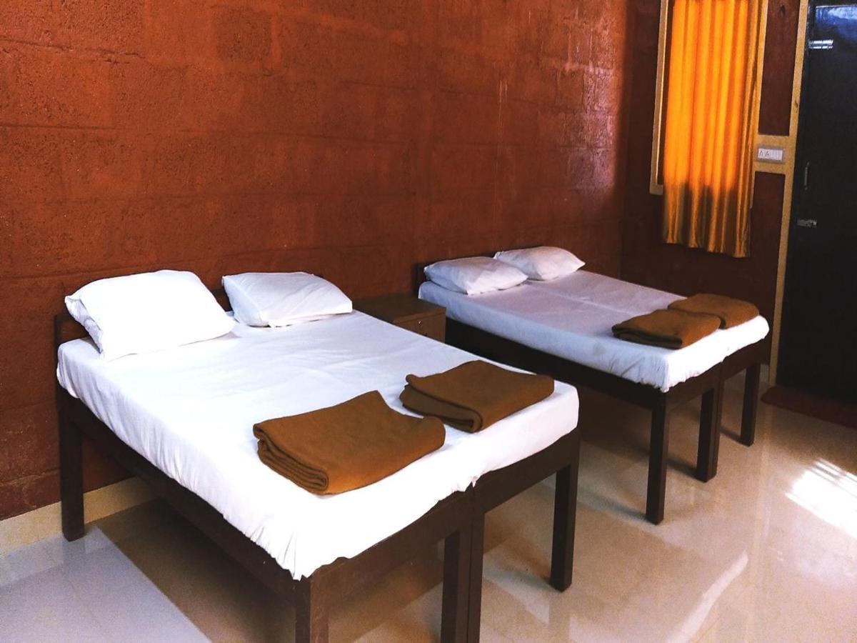 Cs County Resort Sakleshpur Exteriör bild