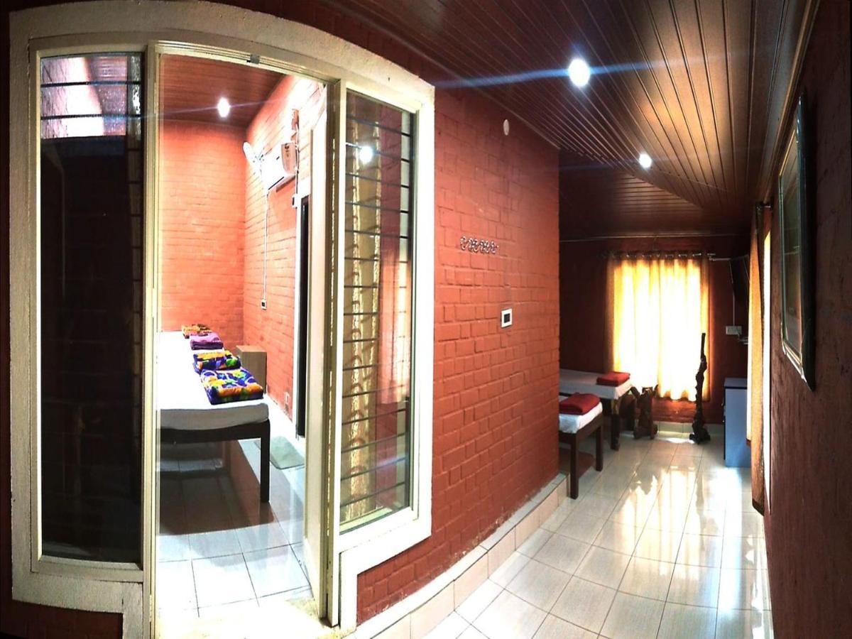 Cs County Resort Sakleshpur Exteriör bild