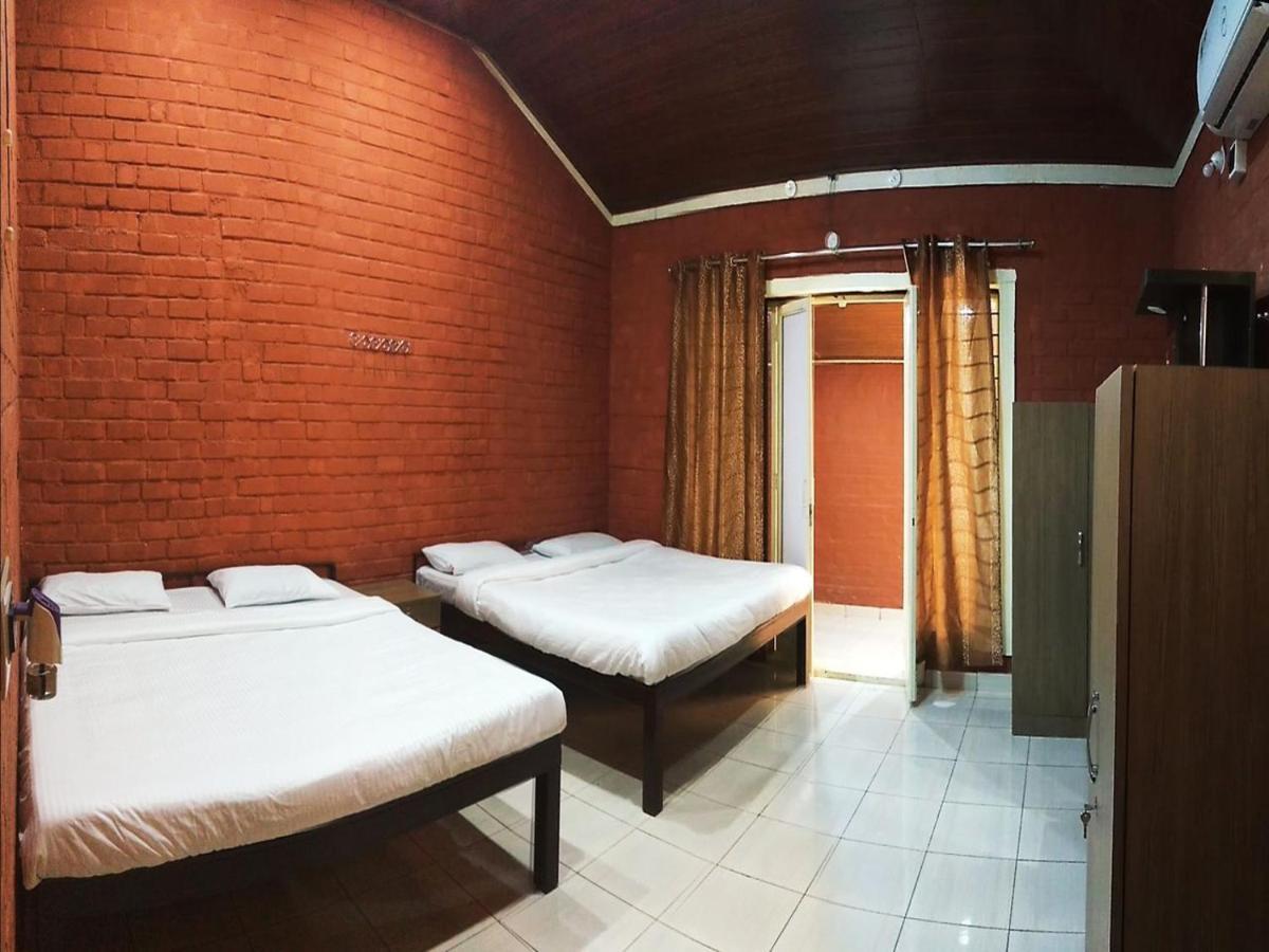 Cs County Resort Sakleshpur Exteriör bild