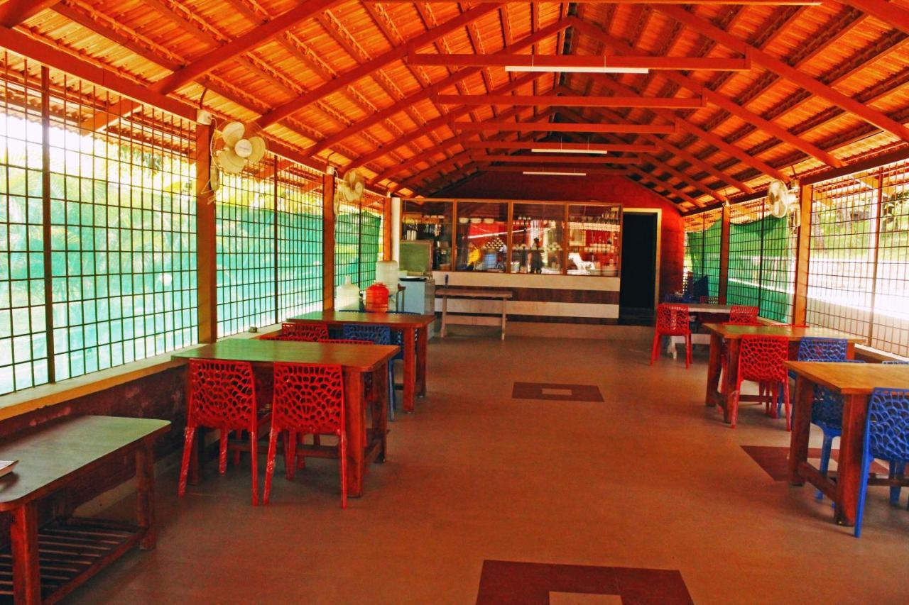 Cs County Resort Sakleshpur Exteriör bild