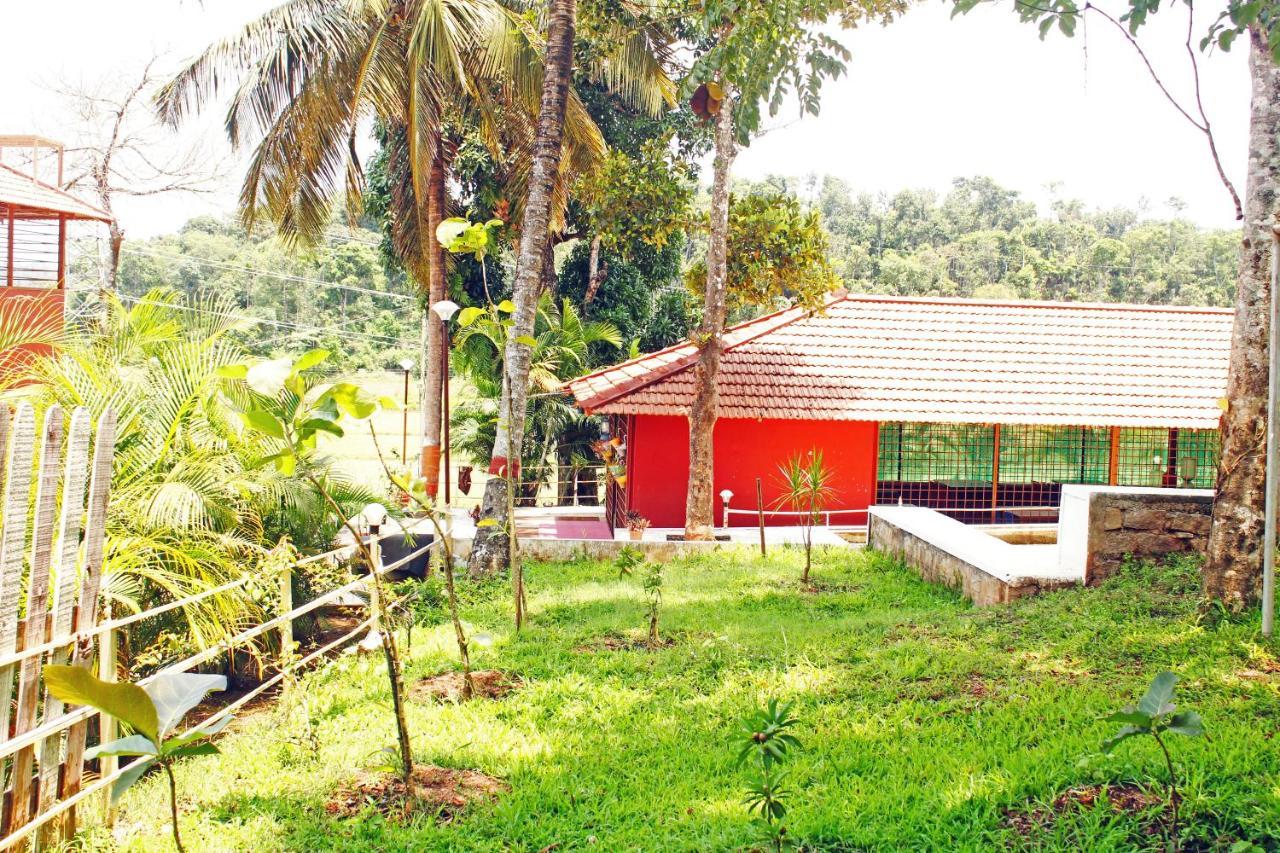 Cs County Resort Sakleshpur Exteriör bild