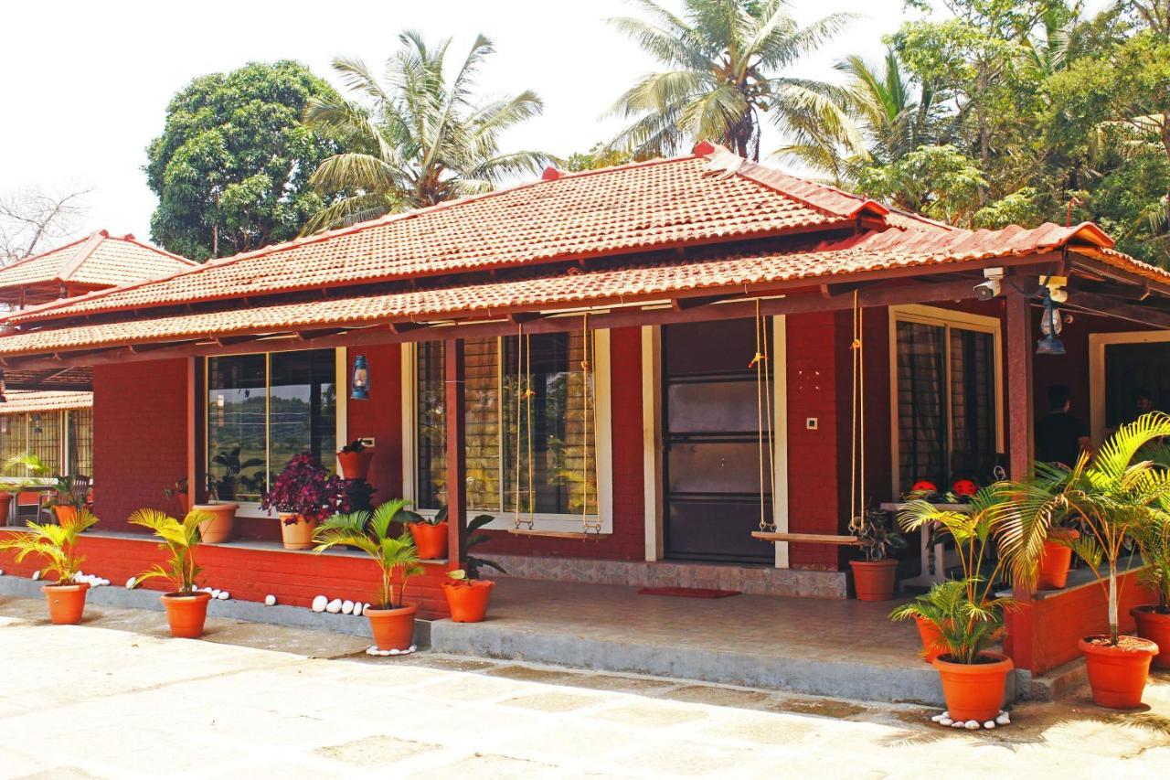 Cs County Resort Sakleshpur Exteriör bild